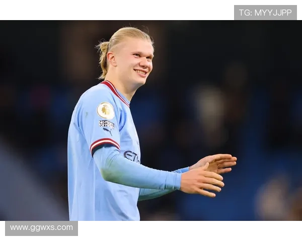 苏亚雷斯 vs 哈兰德：全能中锋与终结机器的时代差异